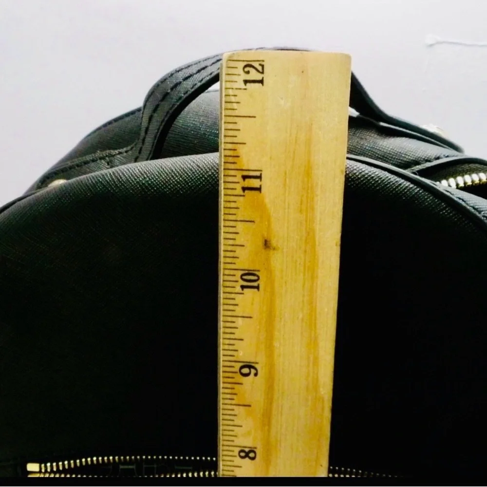 Henri Bendel Soho Black Leather Backpack Purse Gold Hardware  display picture 1